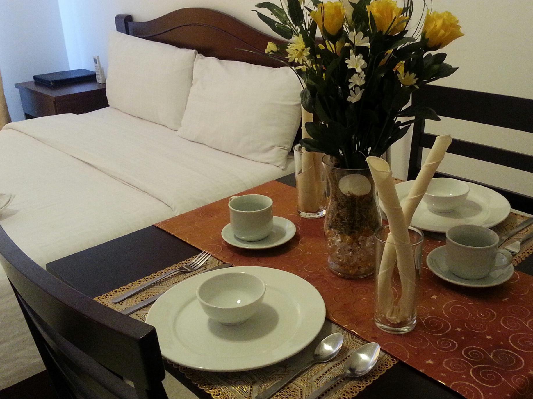Oyo 893 Dian Suites Makati Μανίλα Εξωτερικό φωτογραφία