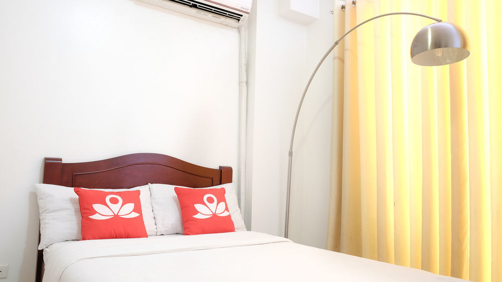 Oyo 893 Dian Suites Makati Μανίλα Εξωτερικό φωτογραφία