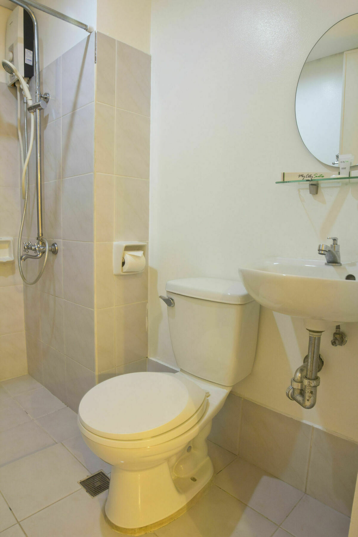 Oyo 893 Dian Suites Makati Μανίλα Εξωτερικό φωτογραφία