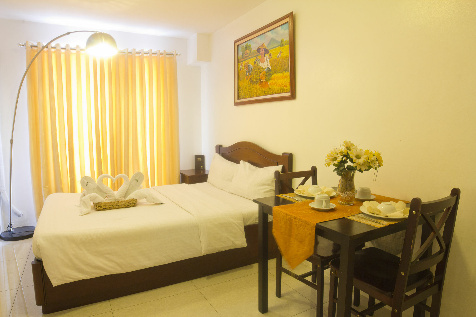 Oyo 893 Dian Suites Makati Μανίλα Εξωτερικό φωτογραφία