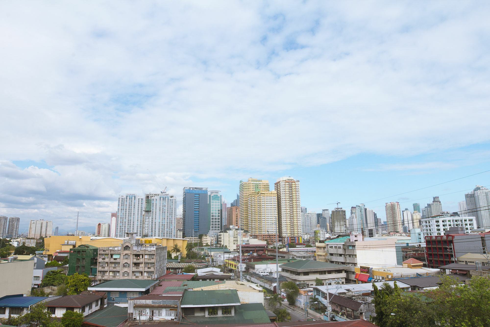 Oyo 893 Dian Suites Makati Μανίλα Εξωτερικό φωτογραφία